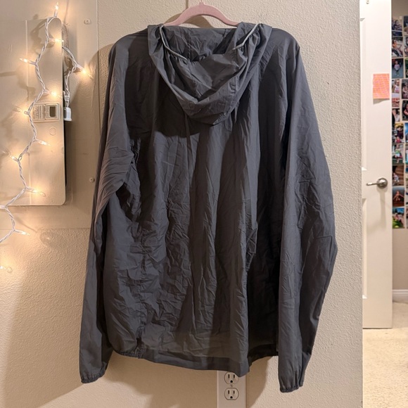 Roark Packable Shell Jacket Mens Large Gray Hooded Lightweight Windbreaker - Picture 4 of 9